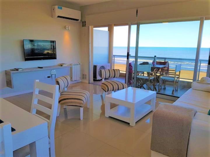 Hotel Tejas Rojas Villa Gesell Esterno foto