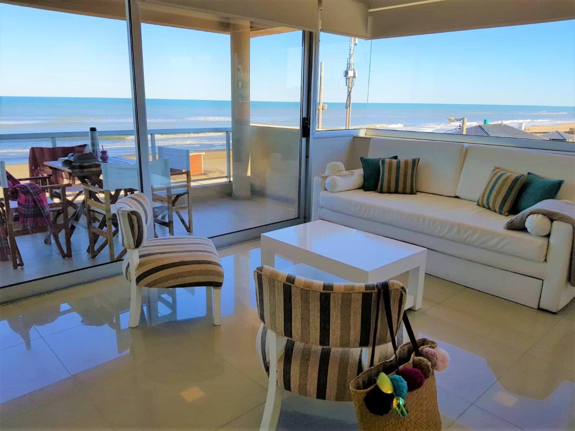Hotel Tejas Rojas Villa Gesell Esterno foto