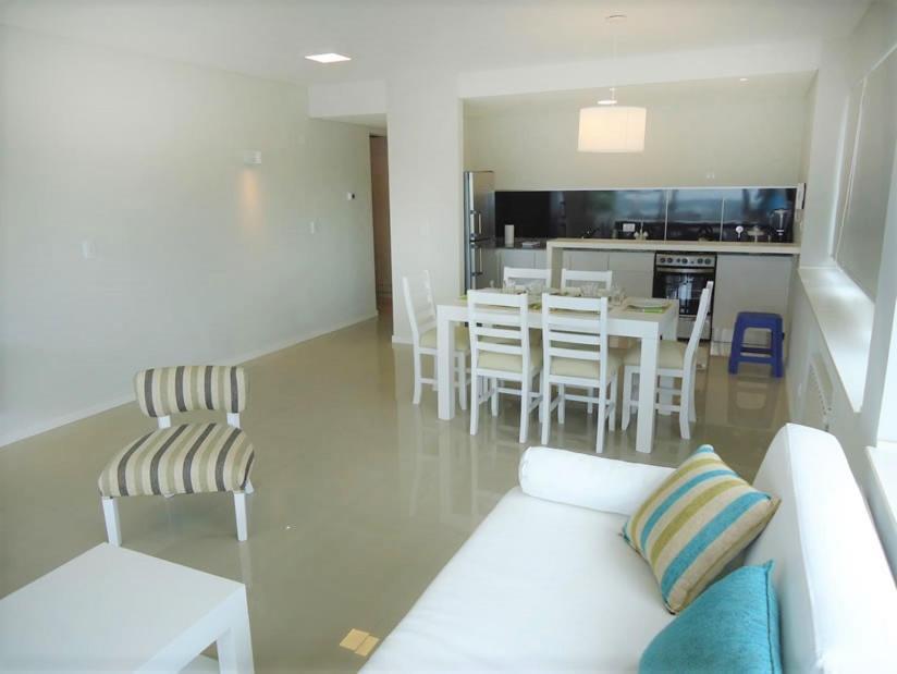 Hotel Tejas Rojas Villa Gesell Esterno foto