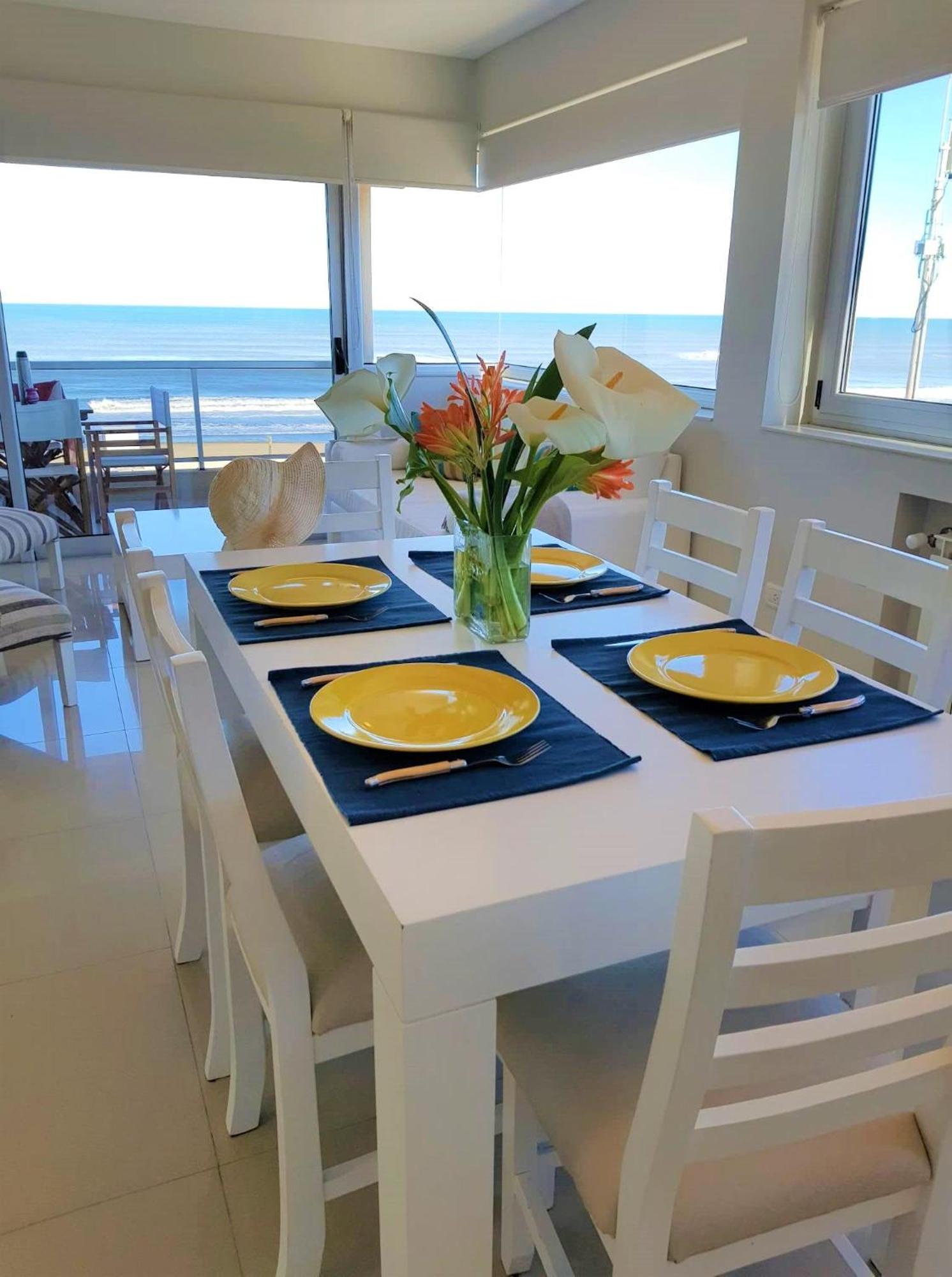 Hotel Tejas Rojas Villa Gesell Esterno foto