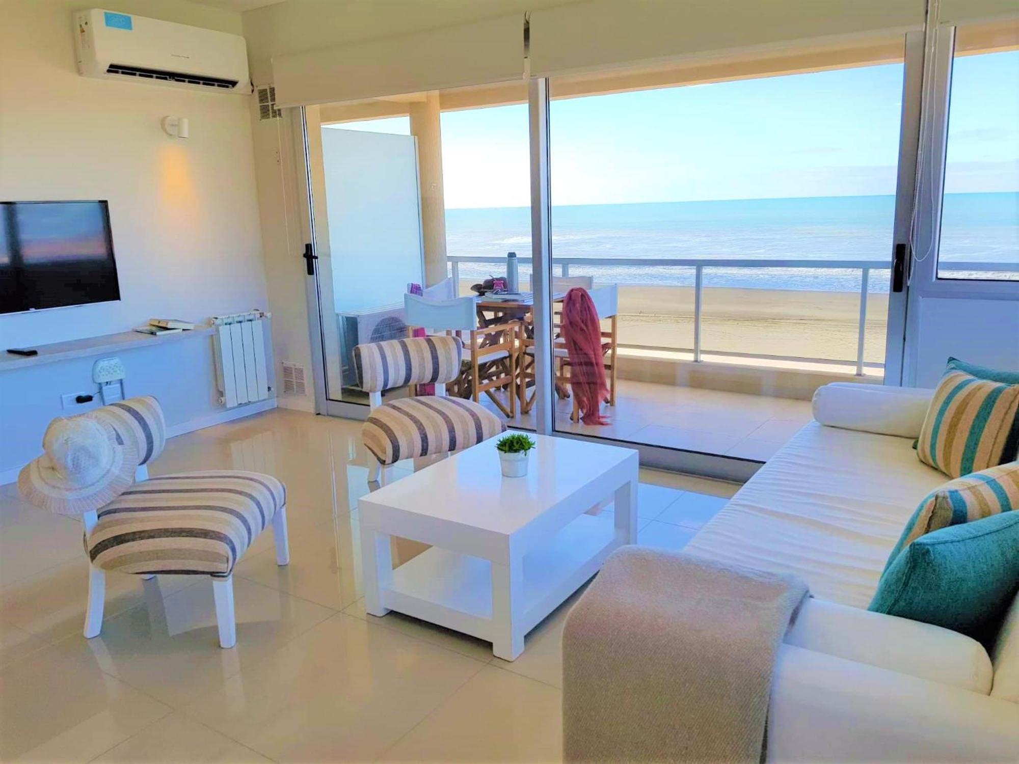 Hotel Tejas Rojas Villa Gesell Esterno foto