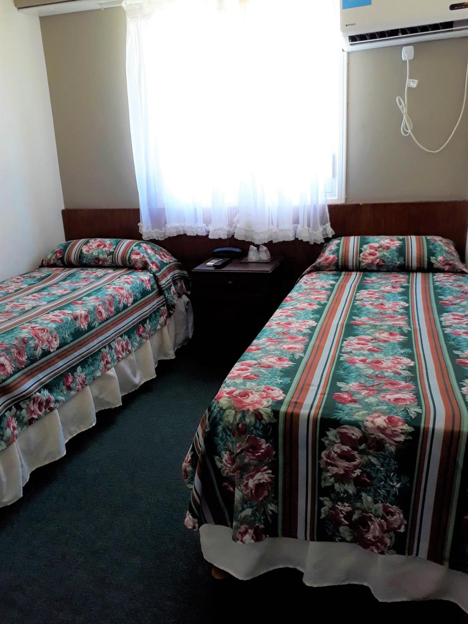 Hotel Tejas Rojas Villa Gesell Camera foto